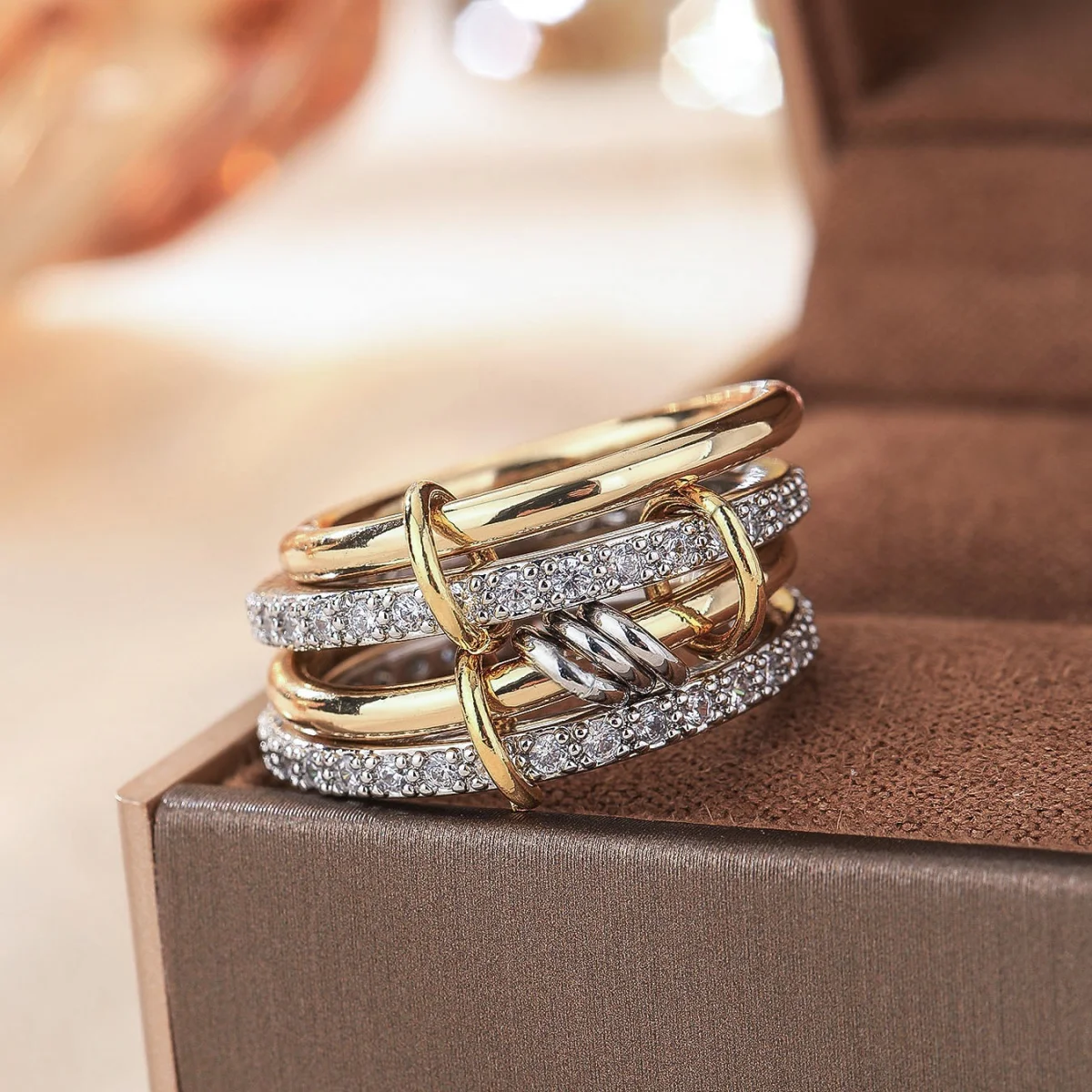 A Niche Two-Color Four-Ring Copper Jewelry Ring, Hypoallergenic, Ins Style, Stacking Artifact, Suitable For Young Women - Image 6