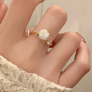 A Easy And Cute Adjustable Camellia Flower Ring with a High-End Feel And Creative Floral Design