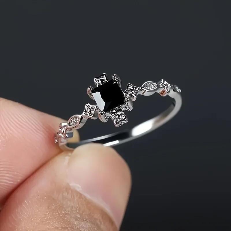 Elegant Vintage Fashion Black Square Cubic Inlay Ring, Multifunctional Vintage Accessory, Perfect Jewelry Gift, for Teenager