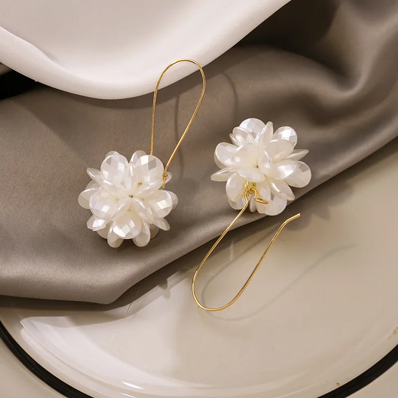 2PC Women's Fashion Trend DIY Pearl Petal Ball Earrings Outdoor Travel Carnival Banquet Party Holiday Dressing Gifts - Image 2