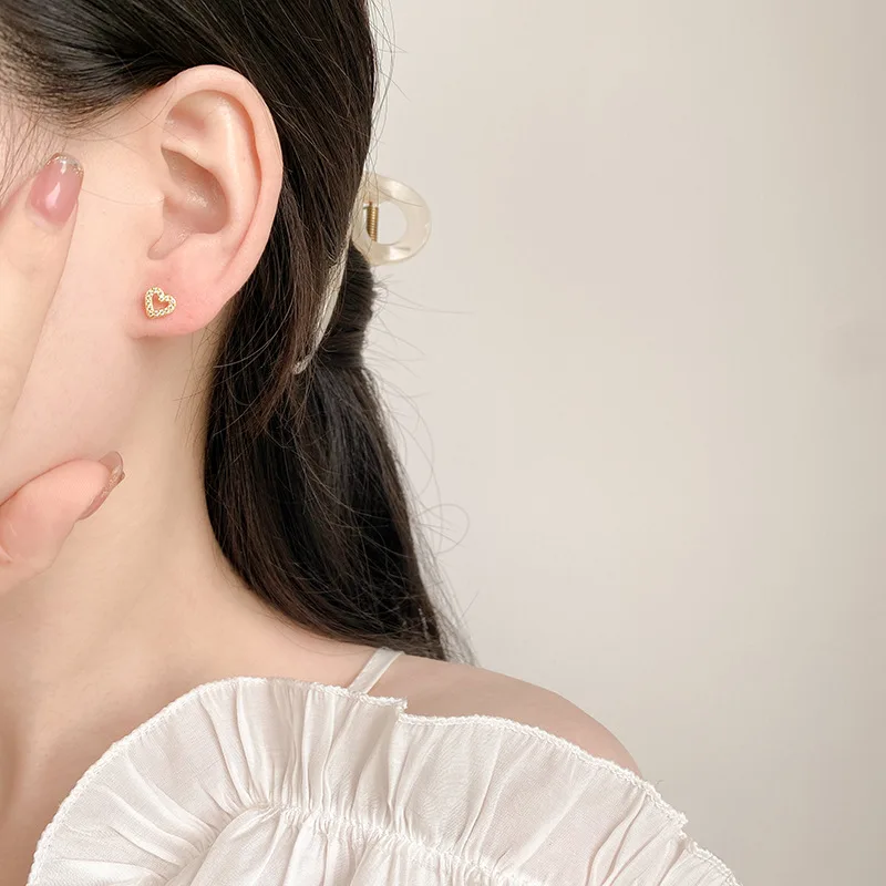 New Fashion Heart Stud Earrings for Women Hypoallergenic Screw Cartilage Helix Earring Girls Piercing Accessories Jewelry Gifts - Image 4