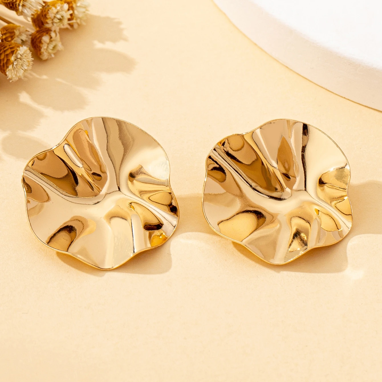 A Pair of Irregular Round Metal Stud Earrings Jewelry - Image 2