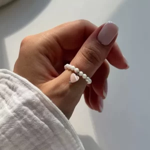 Vintage Originality String of Beads Elastic Cord Heart Shape Shell Pendant Rings for Women Elegant Round Bead Rings Jewelry Gift
